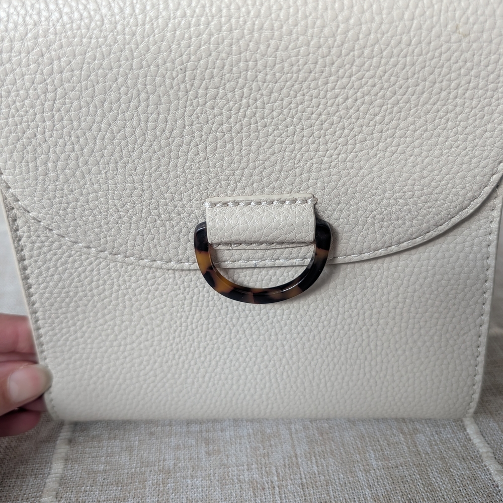 NWT Banana Republic Tortoise Ring Crossbody - Picture 2 of 5